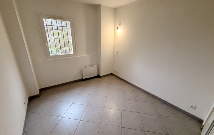 2 Pièces GARDANNE (13120)  51 m2 850 € 