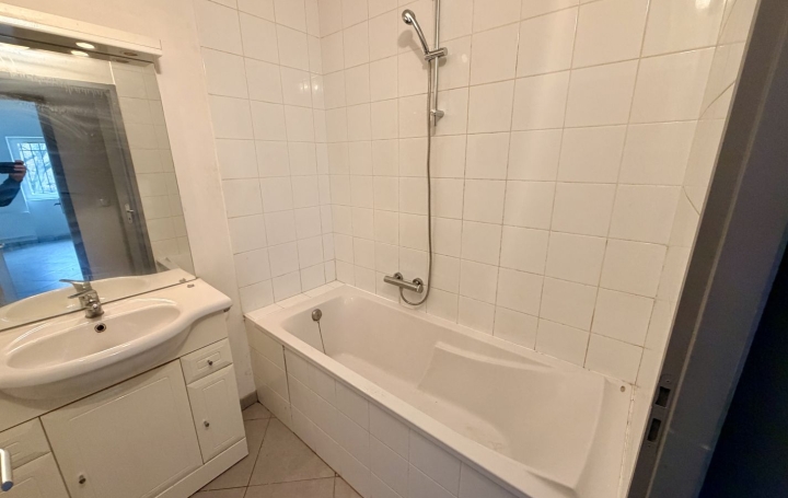 2 Pièces GARDANNE (13120)  51 m2 850 € 