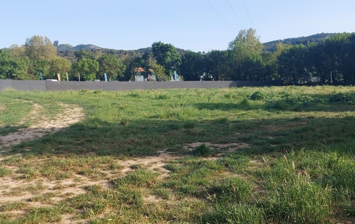 Terrain SIMIANE-COLLONGUE (13109)   4 000 € 