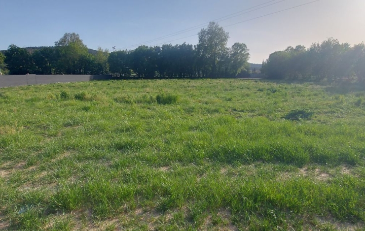 Terrain SIMIANE-COLLONGUE (13109)   4 000 € 