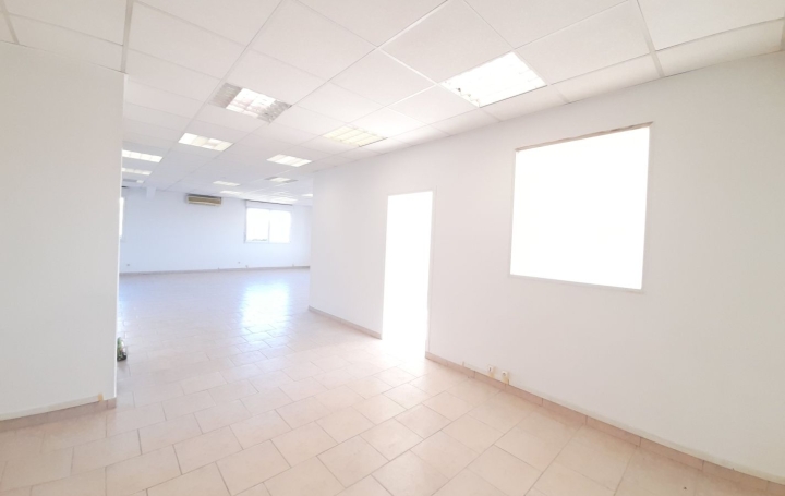 Local commercial GARDANNE (13120)  108 m2 1 100 € 