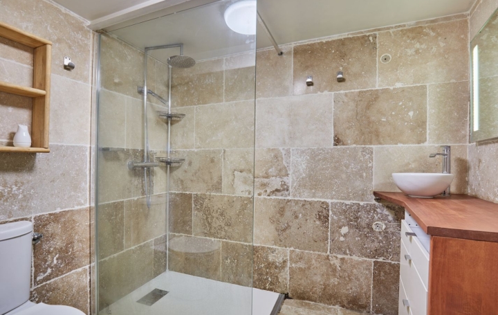 2 Pièces AIX-EN-PROVENCE (13100)  32 m2 990 € 