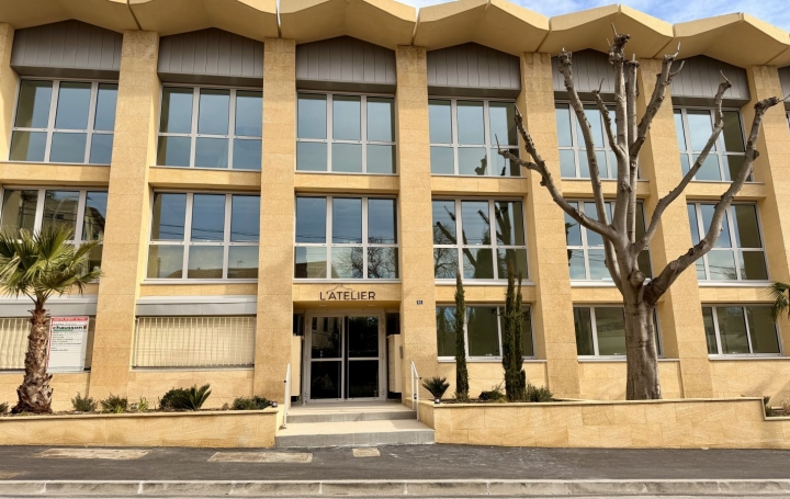 Local / Bureau AIX-EN-PROVENCE (13100) 30 m<sup>2</sup> 834 € 