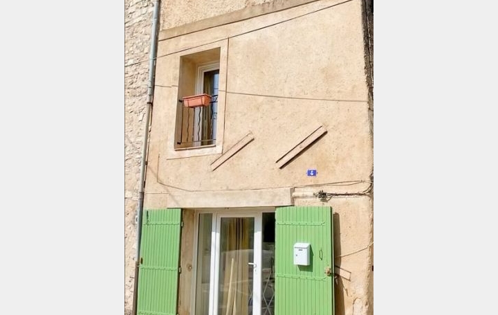 Maison de village EGUILLES (13510)  32 m2 795 € 