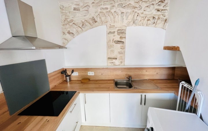 Maison / Villa EGUILLES (13510) 32 m<sup>2</sup> 795 € 