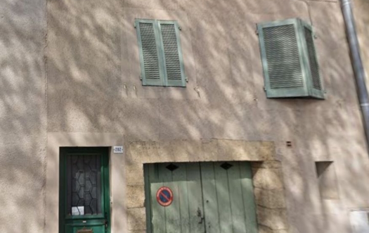 Maison de ville SALON-DE-PROVENCE (13300)  78 m2 970 € 