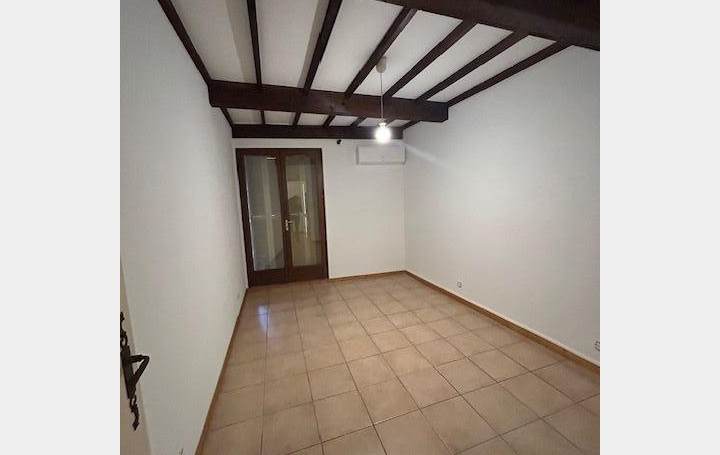 Maison de ville SALON-DE-PROVENCE (13300)  78 m2 970 € 