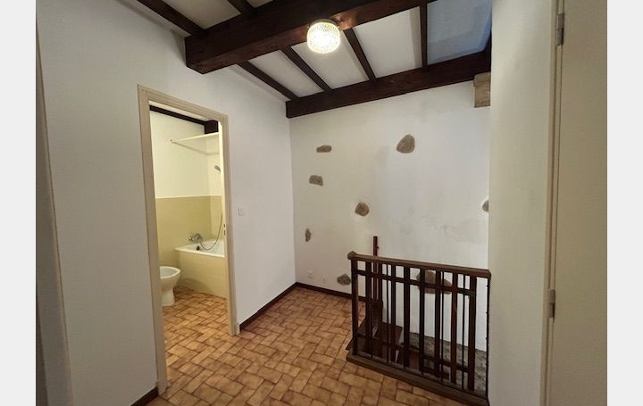 Maison de ville SALON-DE-PROVENCE (13300)  78 m2 970 € 