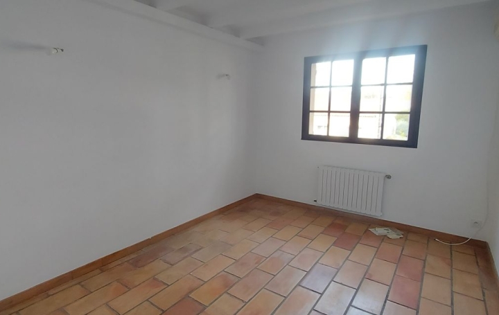 Maison BOUC-BEL-AIR (13320)  131 m2 2 100 € 