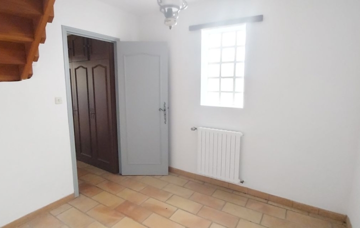 Maison BOUC-BEL-AIR (13320)  131 m2 2 100 € 