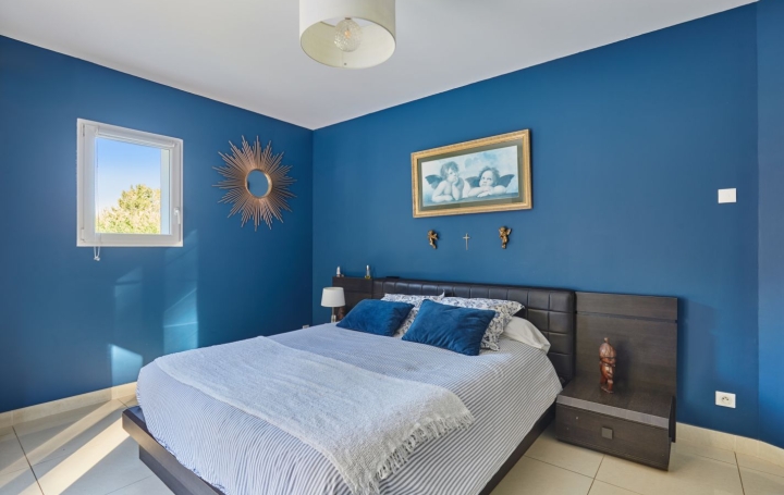 Maison SIMIANE-COLLONGUE (13109)  220 m2 1 480 000 € 