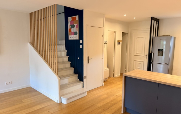 Maison LE THOLONET (13100)  86 m2 469 000 € 