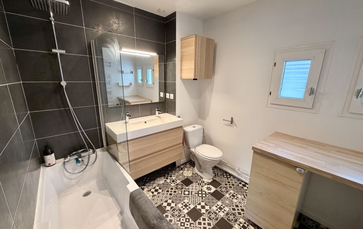 Maison LE THOLONET (13100)  86 m2 469 000 € 