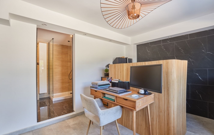 Maison SAUSSET-LES-PINS (13960)  180 m2 1 145 000 € 