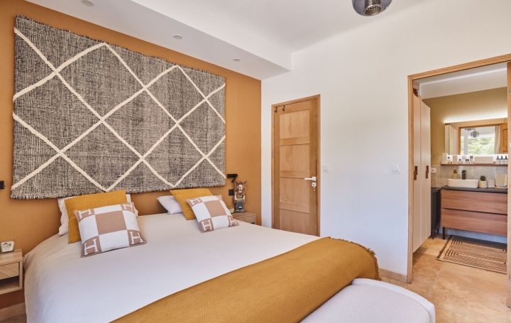 Maison SAUSSET-LES-PINS (13960)  180 m2 1 145 000 € 