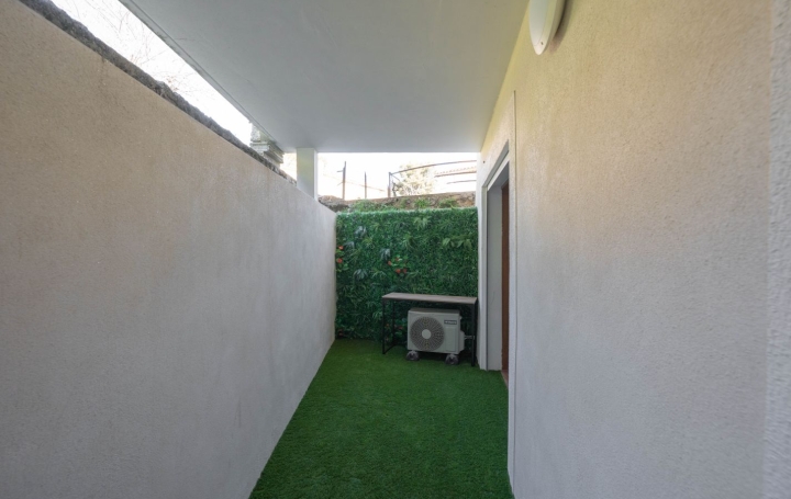 3 Pièces SIMIANE-COLLONGUE (13109)  68 m2 293 000 € 