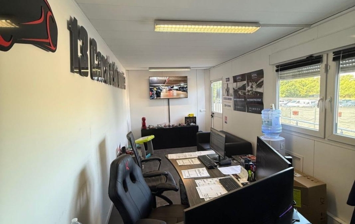 Activité commerciale SIMIANE-COLLONGUE (13109)   295 000 € 