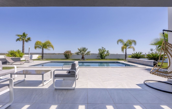 Villa PERA (8365-204)  230 m2 1 498 000 € 