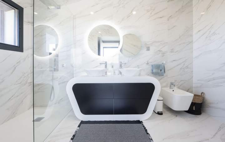 Villa PERA (8365-204)  230 m2 1 498 000 € 