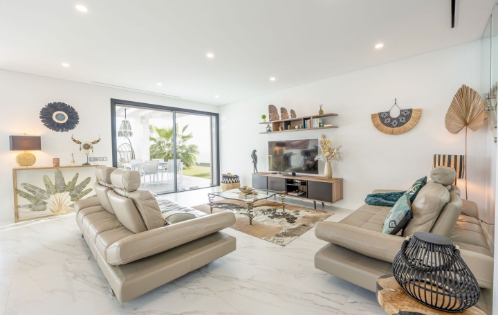 Villa PERA (8365-204)  230 m2 1 498 000 € 