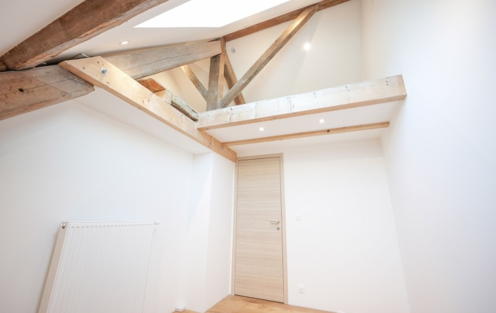 4 Pièces ANNECY (74000)  105 m2 560 000 € 