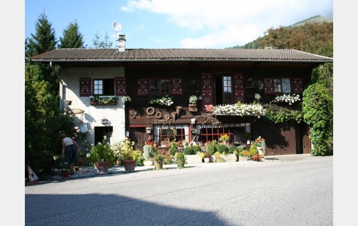 Réseau Immo-diffusion : Maison de village  SERRAVAL  160 m2 245 000 € 