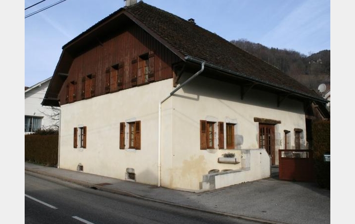 Réseau Immo-diffusion : Maison  DINGY-SAINT-CLAIR  168 m2 535 000 € 