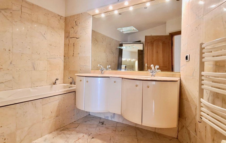 2 Pièces MONTPELLIER (34000)  70 m2 465 000 € 