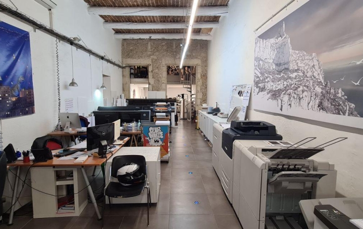 Activité commerciale MARSEILLE (13006)  150 m2 112 000 € 