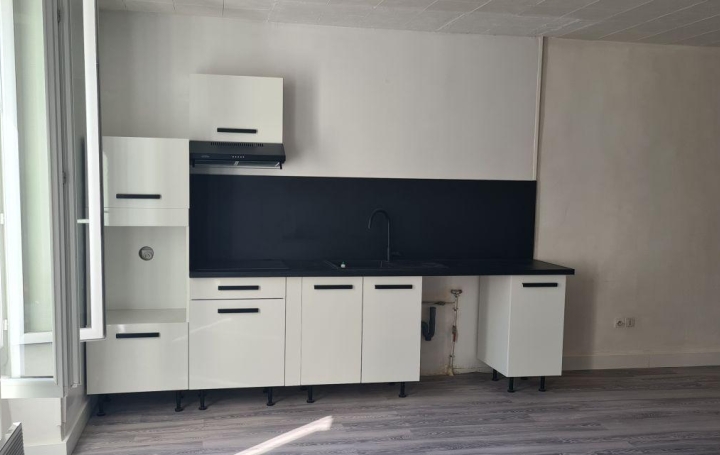 3 Pièces BEDARIEUX (34600)  71 m2 49 000 € 