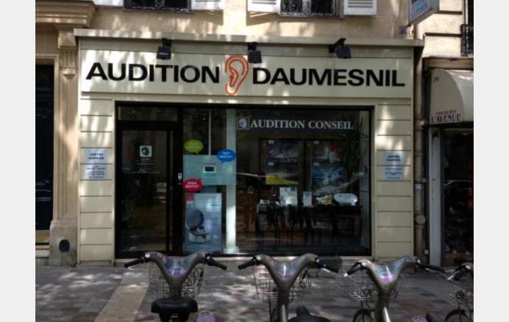 Réseau Immo-diffusion : Local commercial  PARIS 12ème 62 m2 270 000 € 