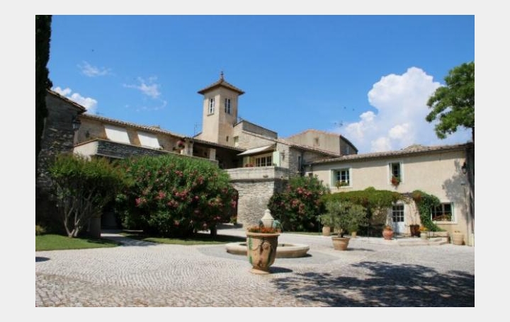 Réseau Immo-diffusion : Propriété  SAINT-BAUZILLE-DE-MONTMEL  1 180 m2 1 929 000 € 