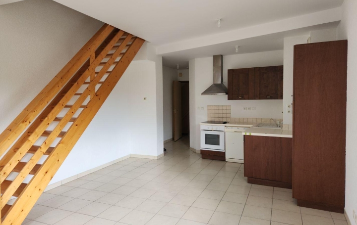 Réseau Immo-diffusion : Appartement P4  CORBONOD  52 m2 608 € 