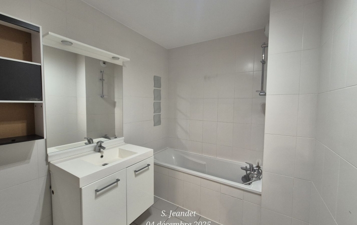 3 Pièces PREVESSIN-MOENS (01280)  68 m2 1 758 € 