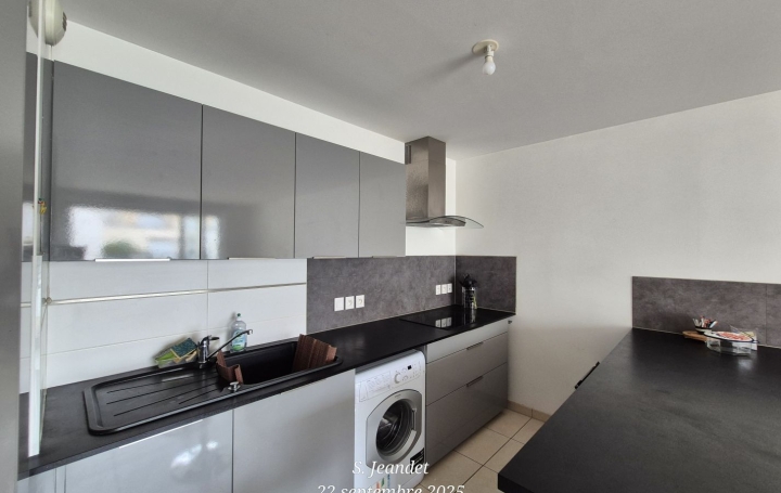 3 Pièces FERNEY-VOLTAIRE (01210)  60 m2 1 780 € 