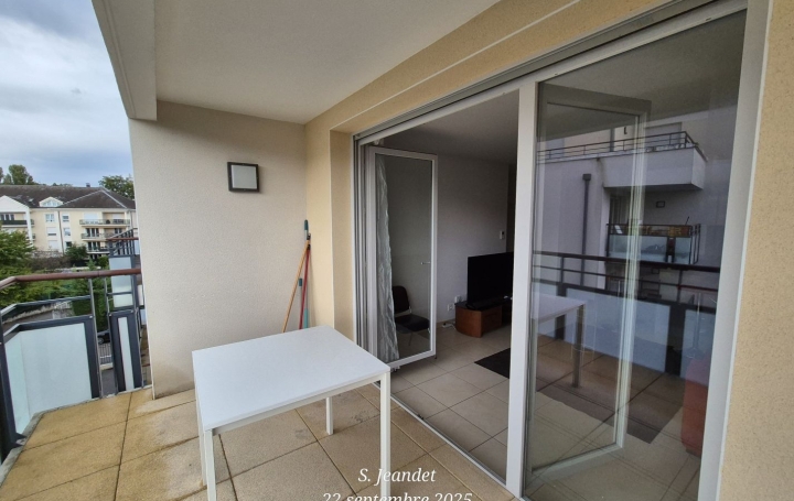 3 Pièces FERNEY-VOLTAIRE (01210)  60 m2 1 780 € 