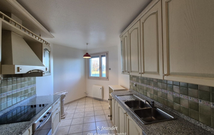 3 Pièces SAINT-JULIEN-EN-GENEVOIS (74160)  79 m2 1 652 € 