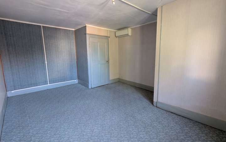 5 Pièces CHALLEX (01630)  164 m2 340 000 € 