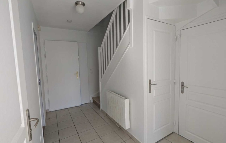 Maison COLLONGES (01550)  104 m2 440 000 € 