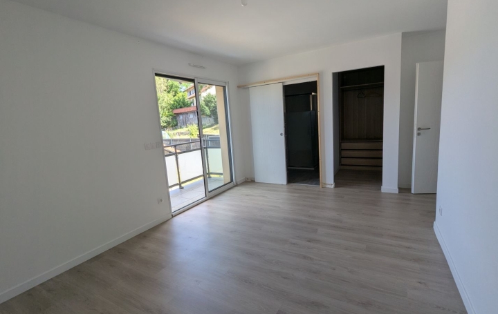 Maison LEAZ (01200)  142 m2 525 000 € 