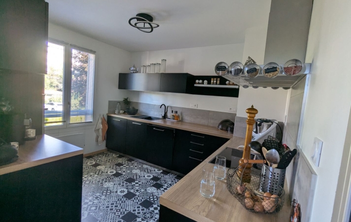 3 Pièces SAINT-GENIS-POUILLY (01630)  87 m2 420 000 € 