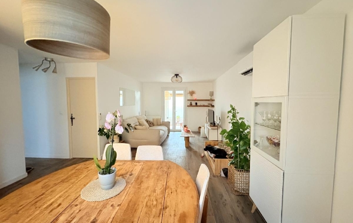 Maison GALLARGUES-LE-MONTUEUX (30660)  75 m2 1 580 € 