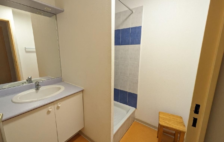 Maison CALVISSON (30420)  38 m2 750 € 