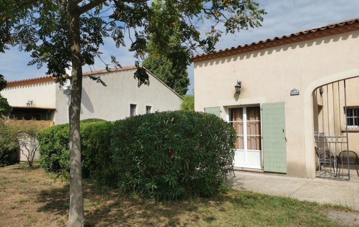 Réseau Immo-diffusion : Villa  GALLARGUES-LE-MONTUEUX  45 m2 89 000 € 
