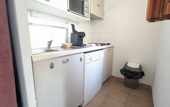 Villa GALLARGUES-LE-MONTUEUX (30660)  45 m2 133 000 € 