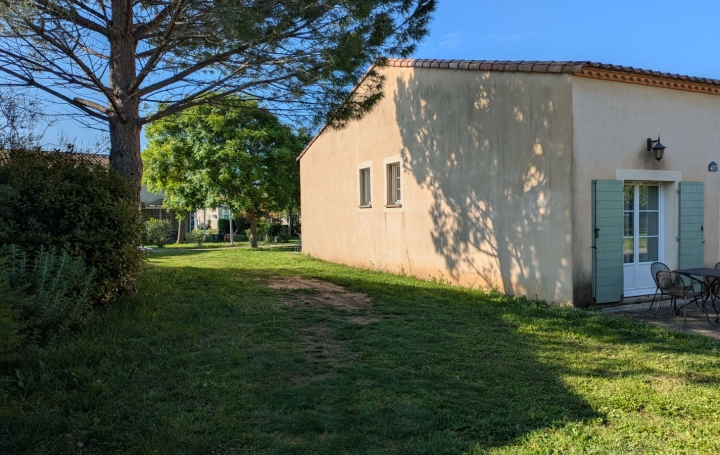 Villa GALLARGUES-LE-MONTUEUX (30660)  45 m2 133 000 € 