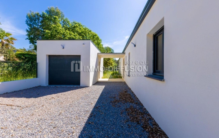 Maison / Villa VIC-LE-FESQ (30260) 126 m<sup>2</sup> 395 000 € 