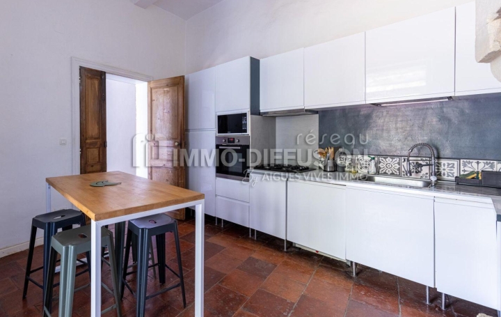 Maison de ville AIGUES-VIVES (30670)  250 m2 570 000 € 