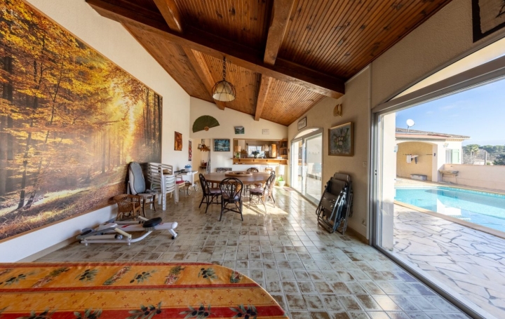 Maison AUBAIS (30250)  210 m2 595 000 € 