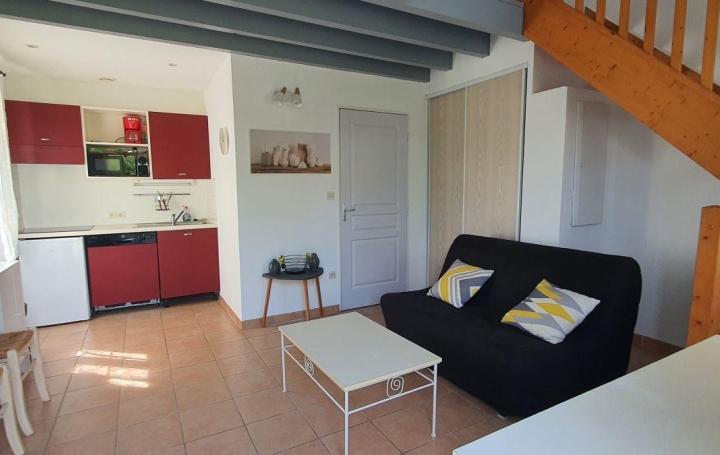 Maison GALLARGUES-LE-MONTUEUX (30660)  35 m2 96 000 € 